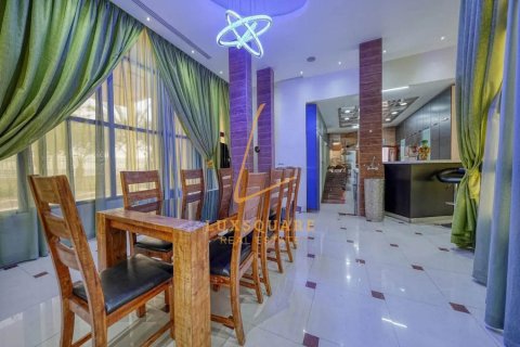 Villa à Sector E, Emirates Hills, Dubai, 8 chambres, 1486 m², № 100604 - photo 9