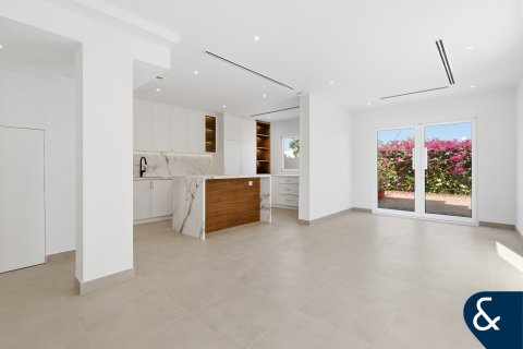 Villa en The Springs, Dubai, 3 dormitorios, 167 m², № 98612