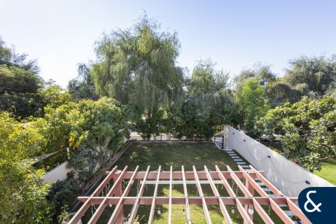 Villa in Arabian Ranches, Dubai 4 bedrooms, 226 sq.m. № 98623 - photo 22