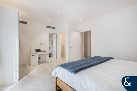 Villa in Arabian Ranches, Dubai 4 bedrooms, 226 sq.m. № 98623 - photo 8