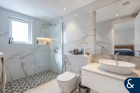 Villa in Arabian Ranches, Dubai 4 bedrooms, 226 sq.m. № 98623 - photo 9