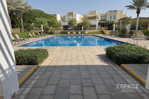 Купить таунхаус в Rahat, Мудон, Дубай: 3 спальни, 352м², № 61551 - фото 18