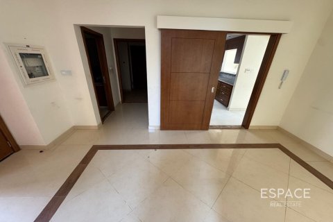 Купить таунхаус в Rahat, Мудон, Дубай: 3 спальни, 352м², № 61551 - фото 11