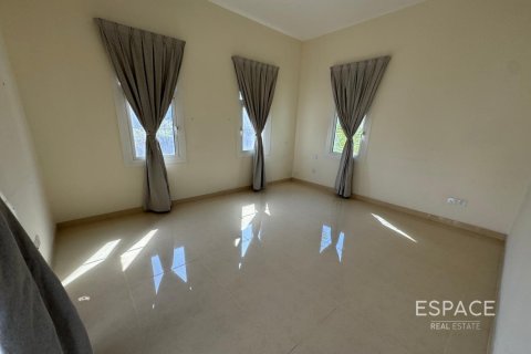 Купить таунхаус в Rahat, Мудон, Дубай: 3 спальни, 352м², № 61551 - фото 3