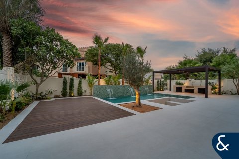 Villa in Victory Heights, Dubai Sports City, Dubai 5 bedrooms, 446 sq.m. № 88395 - photo 21