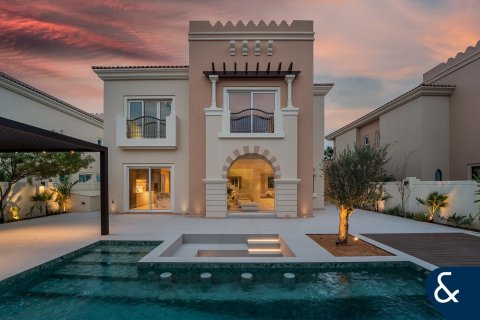 Villa in Victory Heights, Dubai Sports City, Dubai 5 bedrooms, 446 sq.m. № 88395 - photo 20