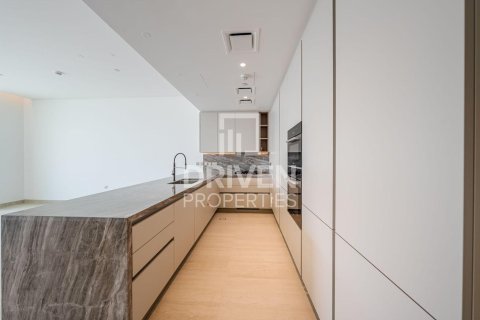 Apartment in Palm Jumeirah, Dubai 2 bedrooms, 163.6 sq.m. № 129121 - photo 11