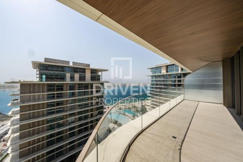 Apartment in Palm Jumeirah, Dubai 2 bedrooms, 163.6 sq.m. № 129121