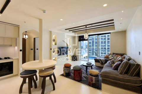 Apartamento en EMAAR Beachfront, Dubai Harbour, Dubai, 1 dormitorio, 79.15 m², № 129118 - foto 1