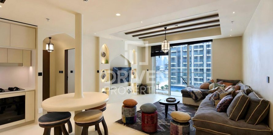 Apartamento en EMAAR Beachfront, Dubai Harbour, Dubai, 1 dormitorio, 79.15 m², № 129118