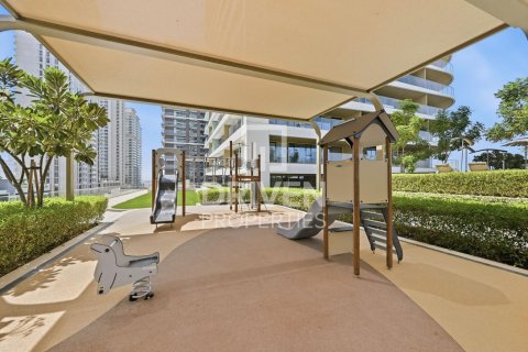 Apartment in EMAAR Beachfront, Dubai Harbour, Dubai 2 bedrooms, 116.5 sq.m. № 129122 - photo 28