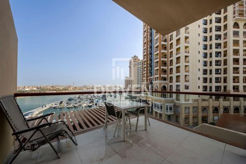 Apartment in Palm Views, Palm Jumeirah, Dubai studio, 50.91 sq.m. № 129111 - photo 13