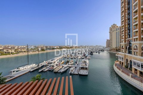 Apartment in Palm Views, Palm Jumeirah, Dubai studio, 50.91 sq.m. № 129111 - photo 12