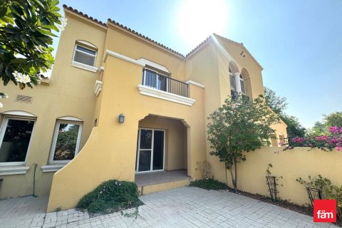 Townhouse in Dubai 2 bedrooms, 207.6 sq.m. № 71684 - photo 1