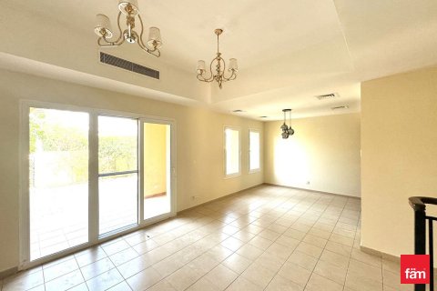 Townhouse in Dubai 2 bedrooms, 207.6 sq.m. № 71684 - photo 2