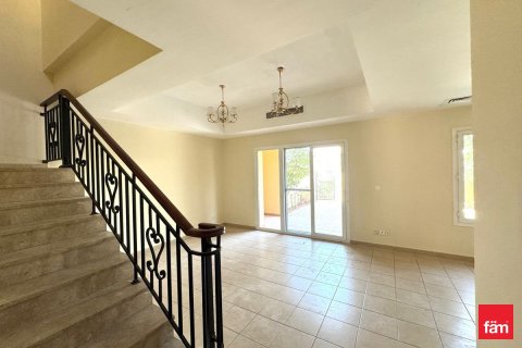 Townhouse in Dubai 2 bedrooms, 207.6 sq.m. № 71684 - photo 3