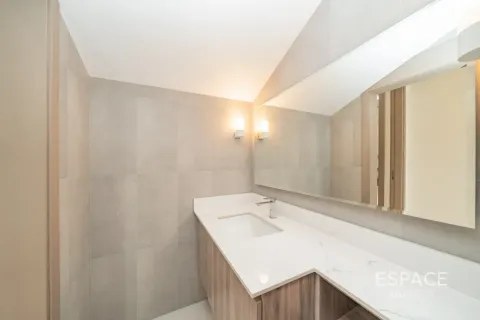 Adosado en Al Furjan, Dubai, 6 dormitorios, 601 m², № 122988 - foto 4