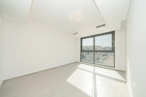 Adosado en Al Furjan, Dubai, 6 dormitorios, 601 m², № 122988 - foto 15