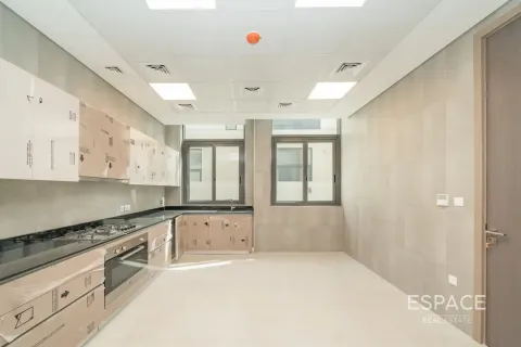 Adosado en Al Furjan, Dubai, 6 dormitorios, 601 m², № 122988 - foto 6