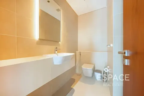 Apartment in Dubai Marina, Dubai 3 bedrooms, 162 sq.m. № 122990 - photo 8