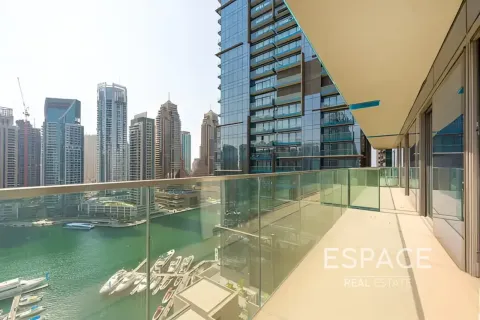 Apartment in Dubai Marina, Dubai 3 bedrooms, 162 sq.m. № 122990 - photo 14