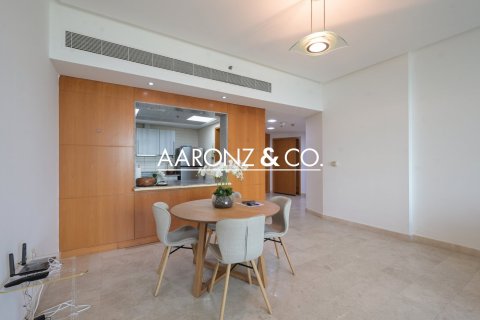 Apartment in Jumeirah Lake Towers, Dubai 1 bedroom, 94 sq.m. № 102227 - photo 10