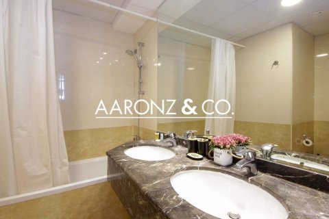 Apartment in Dorra Bay, Dubai Marina, Dubai 3 bedrooms, 171 sq.m. № 102229 - photo 5