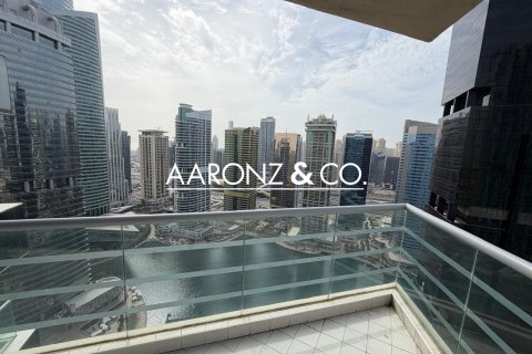Apartment in Jumeirah Lake Towers, Dubai 1 bedroom, 134 sq.m. № 102228 - photo 3