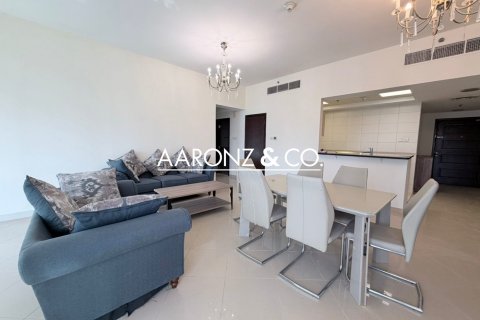 Apartment in Jumeirah Lake Towers, Dubai 1 bedroom, 134 sq.m. № 102228 - photo 12