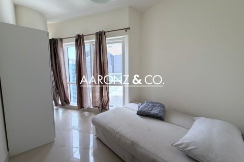 Apartment in Jumeirah Lake Towers, Dubai 1 bedroom, 134 sq.m. № 102228 - photo 16