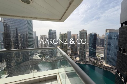 Apartment in Jumeirah Lake Towers, Dubai 1 bedroom, 134 sq.m. № 102228 - photo 5