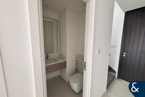 Townhouse in The Valley, Dubai 3 bedrooms, 174 sq.m. № 75013 - photo 11