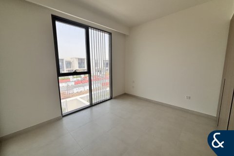 Townhouse in The Valley, Dubai 3 bedrooms, 174 sq.m. № 75013 - photo 16