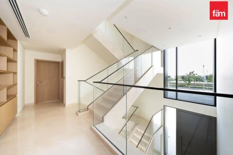 Villa in Dubai Hills Estate, Dubai 5 bedrooms, 662.2 sq.m. № 109111 - photo 8