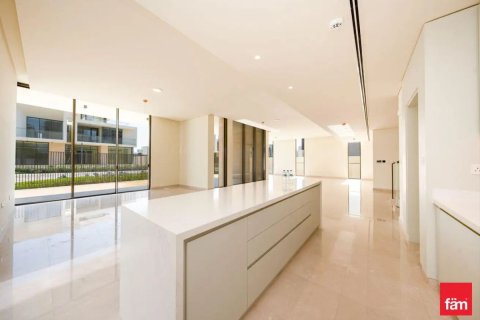 Villa in Dubai Hills Estate, Dubai 5 bedrooms, 662.2 sq.m. № 109111 - photo 4
