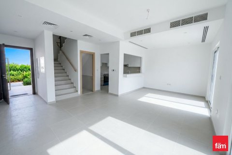Вилла в Дубае, 3 спальни, 160.6м², № 109112