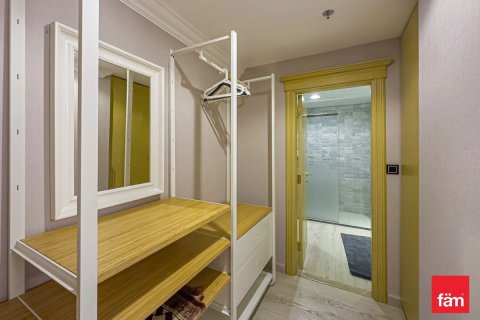 Apartment in Dubai 3 bedrooms, 185 sq.m. № 110182 - photo 11