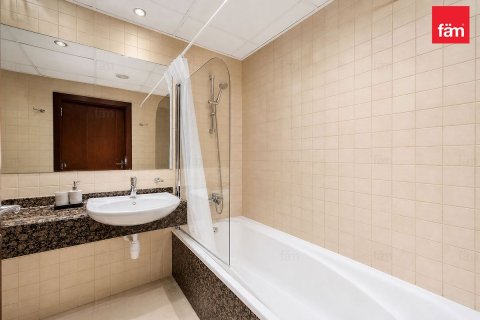 Apartment in Dubai 1 bedroom, 99.8 sq.m. № 107551 - photo 8
