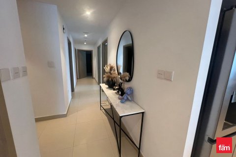 Apartment in Dubai 3 bedrooms, 151.1 sq.m. № 23068 - photo 9
