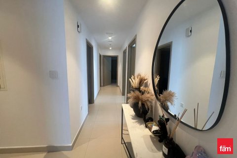 Apartment in Dubai 3 bedrooms, 151.1 sq.m. № 23068 - photo 3