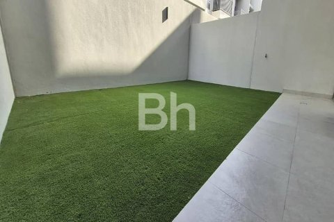 Adosado en Mohammed Bin Rashid City, Dubai, 3 dormitorios, 212 m², № 24917 - foto 2