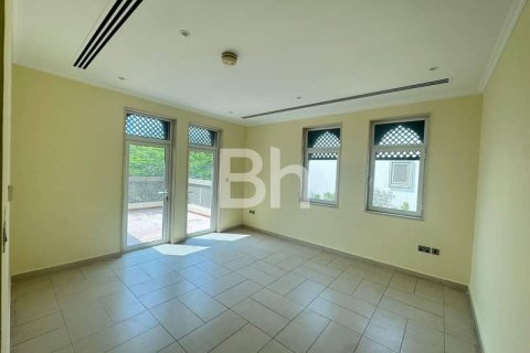 Villa in Jumeirah Park, Dubai 4 bedrooms, 820 sq.m. № 24914 - photo 5