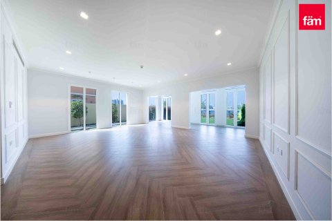 Villa en Dubai, 4 dormitorios, 466 m², № 55964 - foto 4