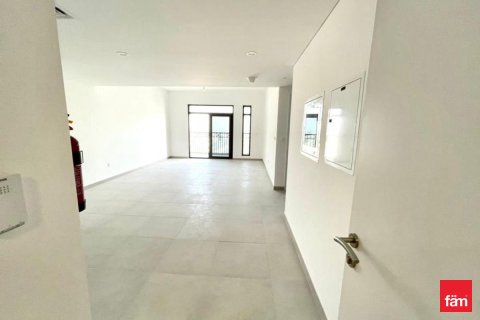 Apartment in Umm Suqeim, Dubai 1 bedroom, 77.7 sq.m. № 72242 - photo 2