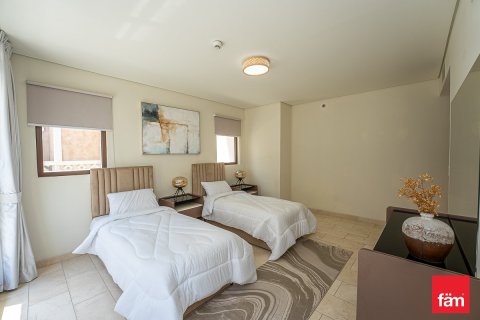Villa à Palm Jumeirah, Dubai, 4 chambres, 912.1 m², № 47694 - photo 17