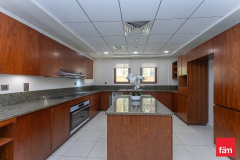 Villa à Palm Jumeirah, Dubai, 4 chambres, 912.1 m², № 47694 - photo 11
