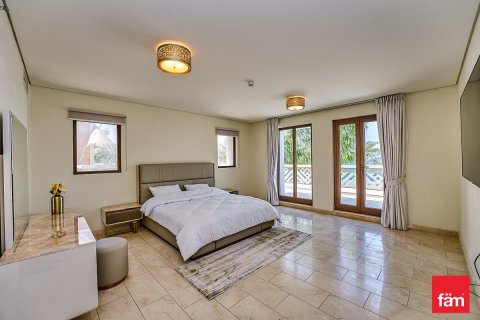 Villa à Palm Jumeirah, Dubai, 4 chambres, 912.1 m², № 47694 - photo 7