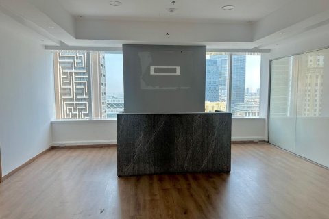 Bureau à Sheikh Zayed Road, Dubai, 372 m², № 16197 - photo 1