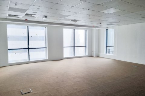 Снять в аренду офис в Бизнес-Бэе, Дубай: 128м², № 16195 - фото 1