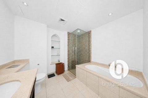 Apartamento en Old Town, Dubai, 2 dormitorios, 141 m², № 118957 - foto 13